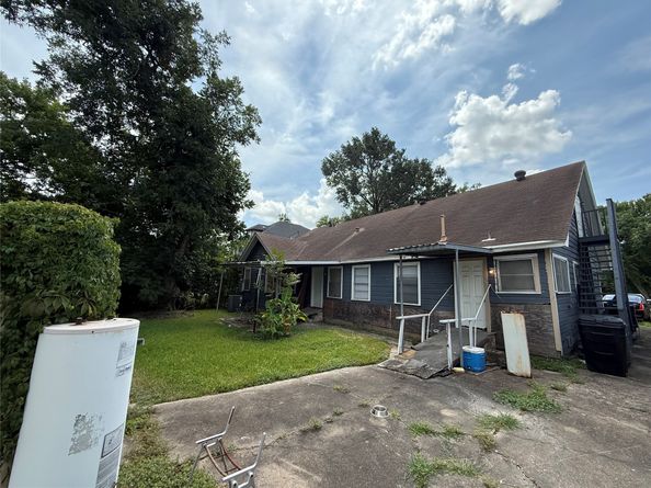 7911 Hartford Street, Houston TX 77017