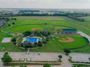 1406 Earlington Manor Court, Spring TX 77379