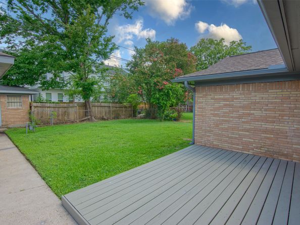 103 E Janisch Road, Houston TX 77022