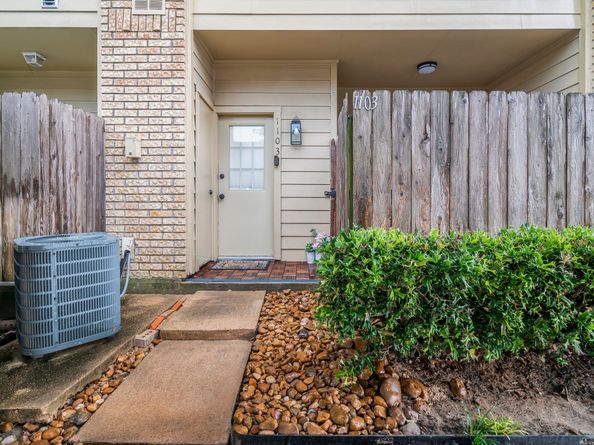 1515 Sandy Springs Road 1103, Houston TX 77042