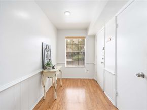 484 N Post Oak Lane 484, Houston TX 77024