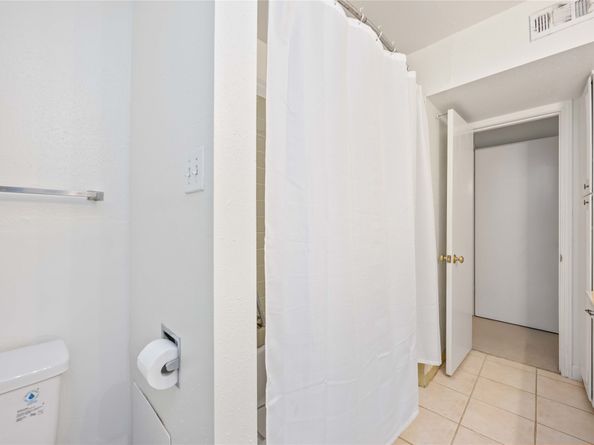 484 N Post Oak Lane 484, Houston TX 77024
