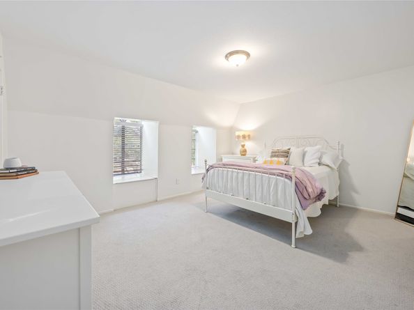 484 N Post Oak Lane 484, Houston TX 77024