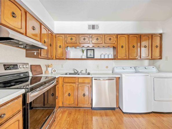 484 N Post Oak Lane 484, Houston TX 77024