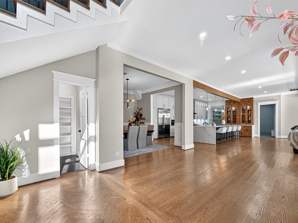 6001 Norhill Boulevard, Houston TX 77009