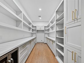 6001 Norhill Boulevard, Houston TX 77009