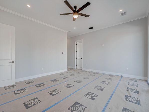 6840 Del Rio Street, Houston TX 77021