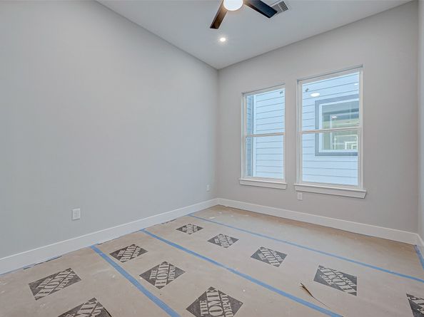 6840 Del Rio Street, Houston TX 77021