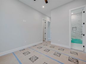 6840 Del Rio Street, Houston TX 77021