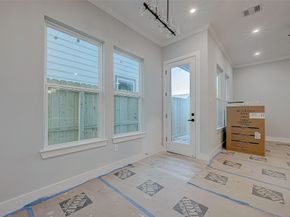 6840 Del Rio Street, Houston TX 77021