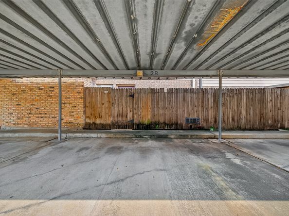 6111 Beverly Hill Street 28, Houston TX 77057