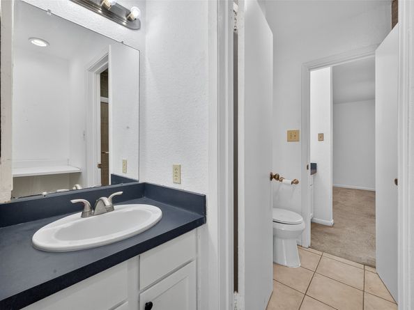 6111 Beverly Hill Street 28, Houston TX 77057