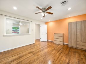 9762 Tappenbeck Drive, Houston TX 77055