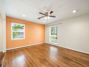 9762 Tappenbeck Drive, Houston TX 77055