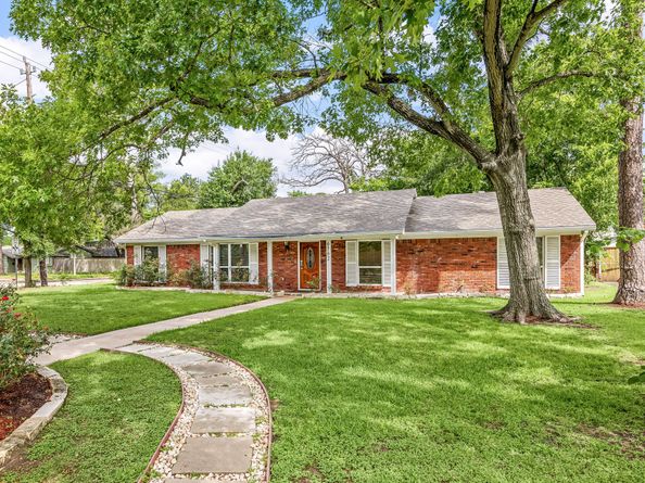 9762 Tappenbeck Drive, Houston TX 77055