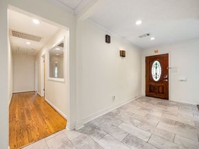 9762 Tappenbeck Drive, Houston TX 77055