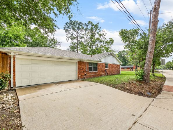 9762 Tappenbeck Drive, Houston TX 77055