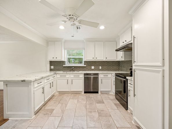 9762 Tappenbeck Drive, Houston TX 77055