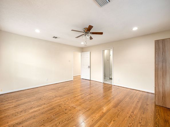 9762 Tappenbeck Drive, Houston TX 77055