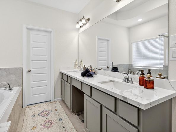3215 Cedar Dawn Lane, Houston TX 77091