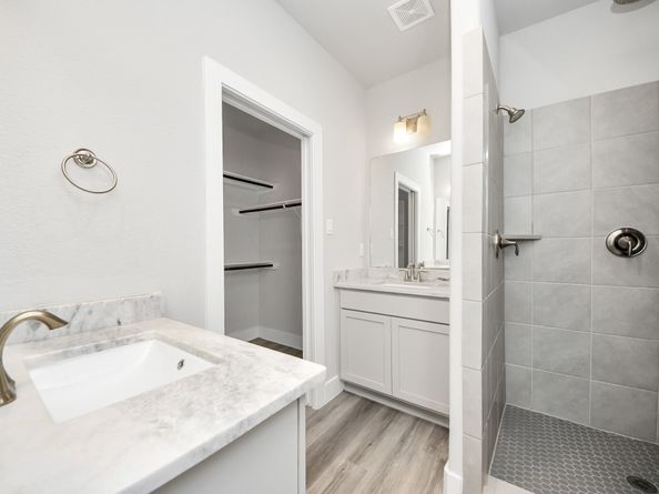 1907 Lonestar Brook Lane, Houston TX 77080
