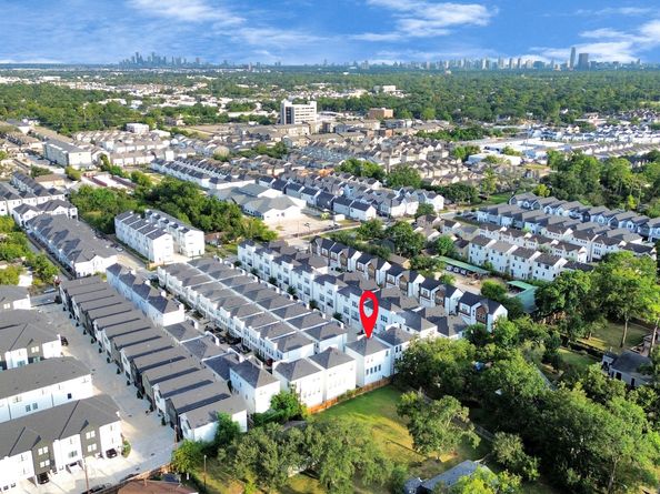 1907 Lonestar Brook Lane, Houston TX 77080