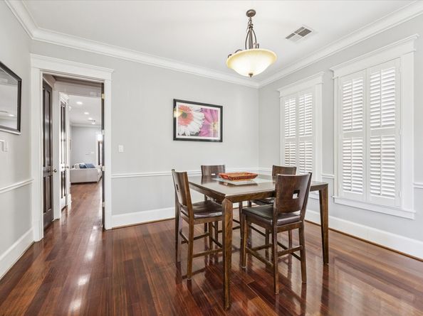 1315 W 22nd Street, Houston TX 77008