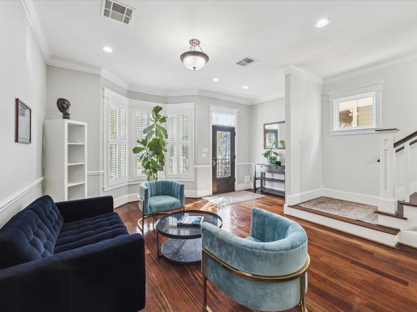 1315 W 22nd Street, Houston TX 77008