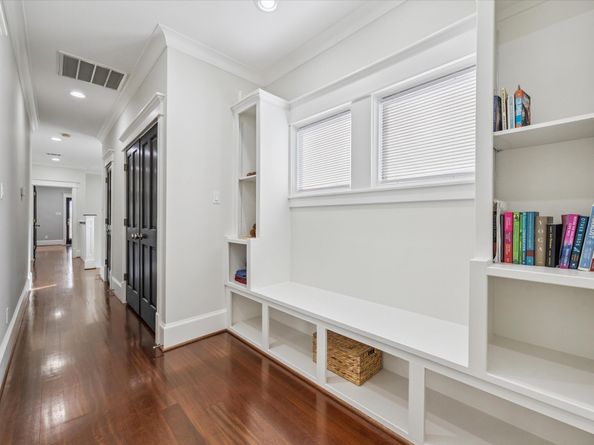 1315 W 22nd Street, Houston TX 77008