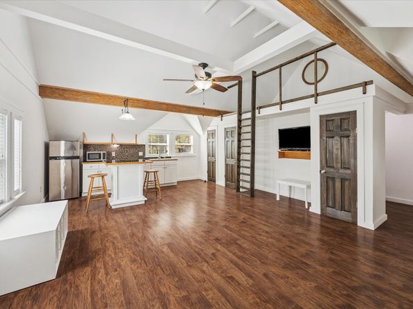 1315 W 22nd Street, Houston TX 77008