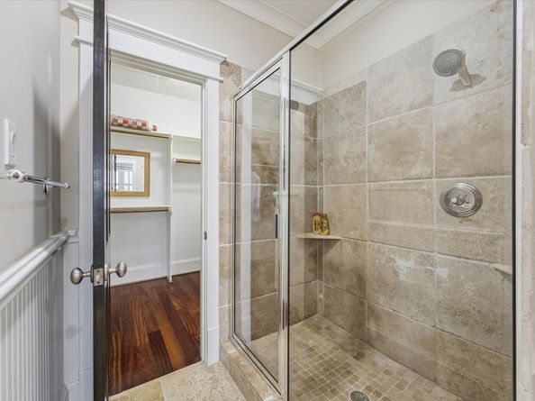 1315 W 22nd Street, Houston TX 77008