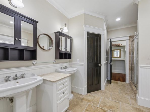 1315 W 22nd Street, Houston TX 77008