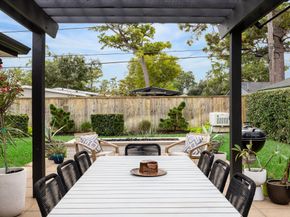 2411 Stonecrest Drive, Houston TX 77018