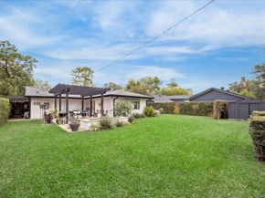 2411 Stonecrest Drive, Houston TX 77018
