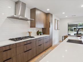 2411 Stonecrest Drive, Houston TX 77018