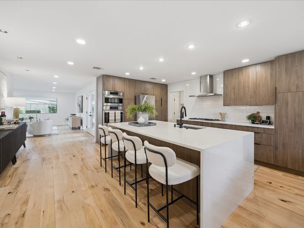 2411 Stonecrest Drive, Houston TX 77018