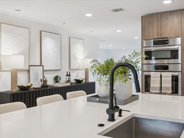 2411 Stonecrest Drive, Houston TX 77018