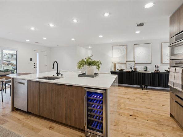 2411 Stonecrest Drive, Houston TX 77018