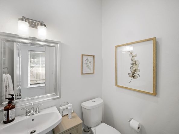 4402 Mckinley Street B, Houston TX 77051