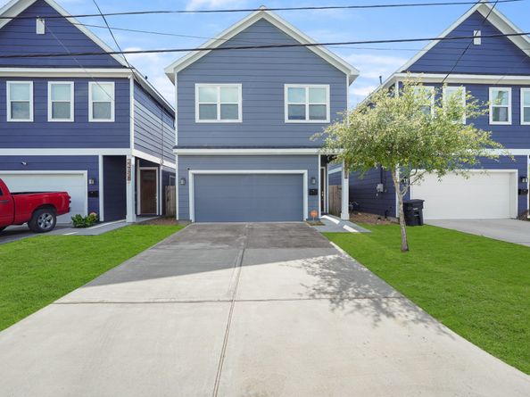 4402 Mckinley Street B, Houston TX 77051
