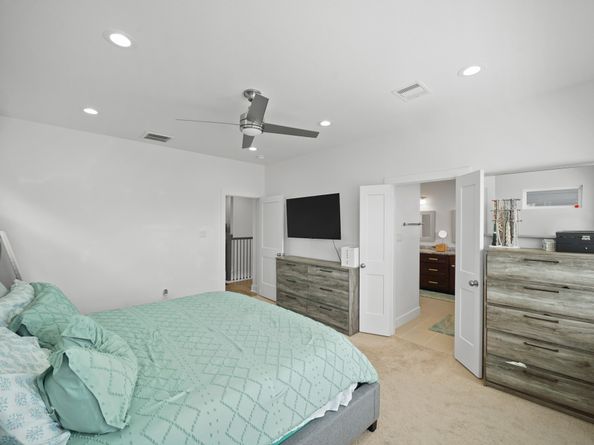 4402 Mckinley Street B, Houston TX 77051