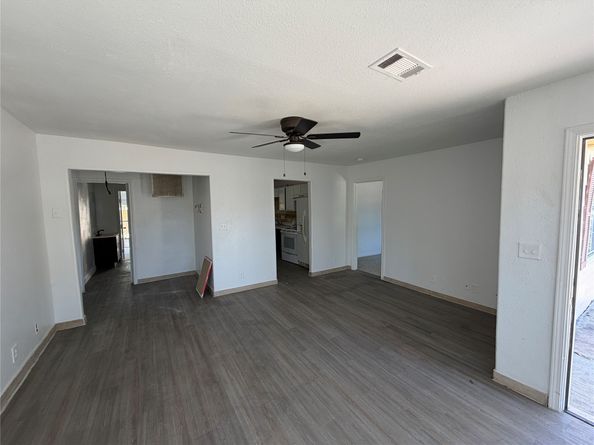 7606 Darnay Drive, Houston TX 77033