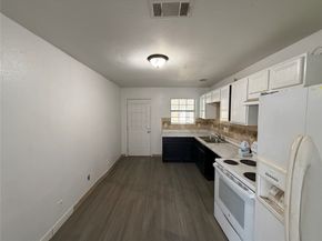 7606 Darnay Drive, Houston TX 77033