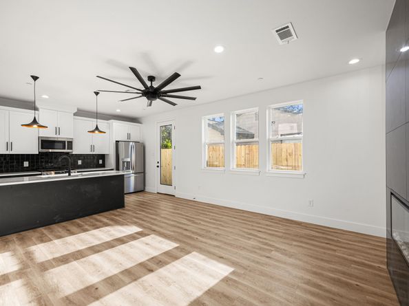 4611 Dewberry Street, Houston TX 77021