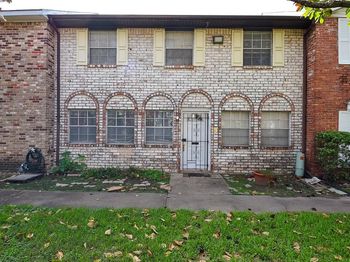 6647 De Moss Drive