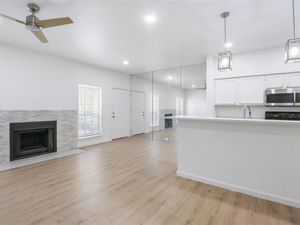 7318 Regency Square Court 7318, Houston TX 77036