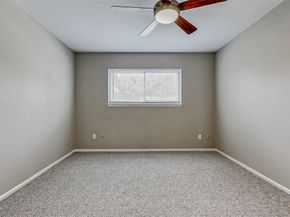 13060 Trail Hollow Drive 3060, Houston TX 77079