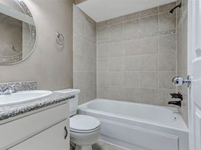 13060 Trail Hollow Drive 3060, Houston TX 77079