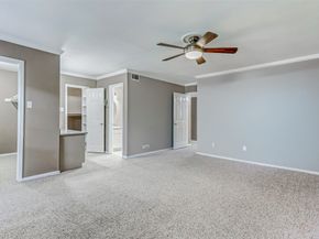 13060 Trail Hollow Drive 3060, Houston TX 77079