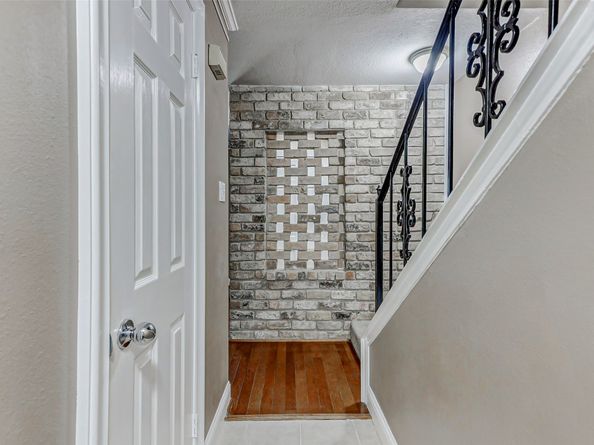 13060 Trail Hollow Drive 3060, Houston TX 77079